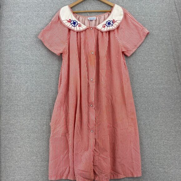 Vintage Tara Plus Robe Womens Large Red Moo Moo Embroidered Snap Pocket USA - Picture 1 of 11